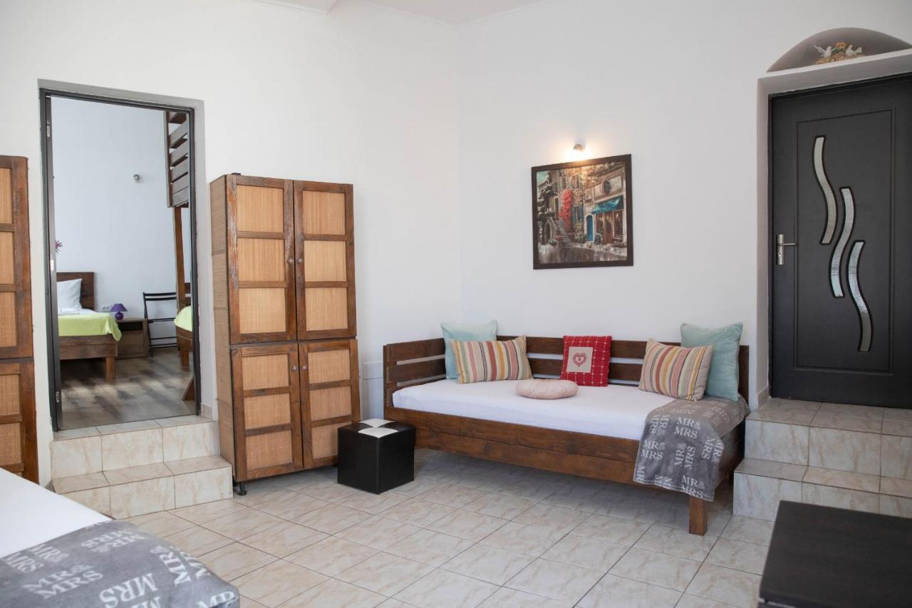 Cosy Apartment In City Centre Oradea Exteriér fotografie